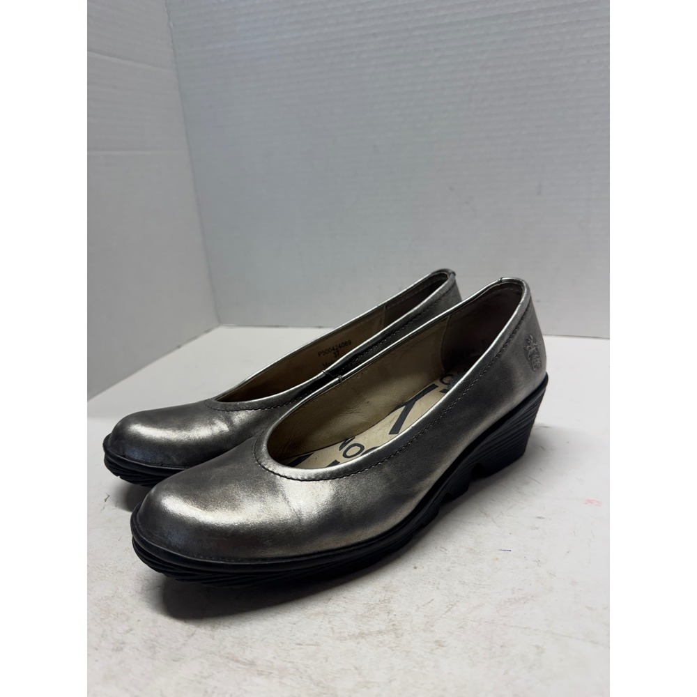Fly London Yaz Metallic Silver Leather Wedge Pumps P500424069 Womens 37 6.5